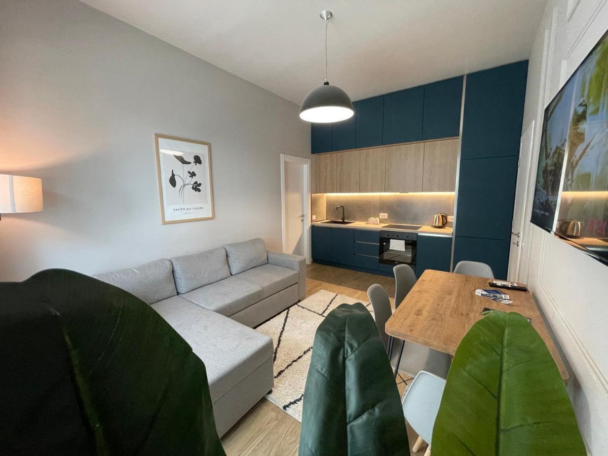 טיראנה Square 21 Apartments מראה חיצוני תמונה