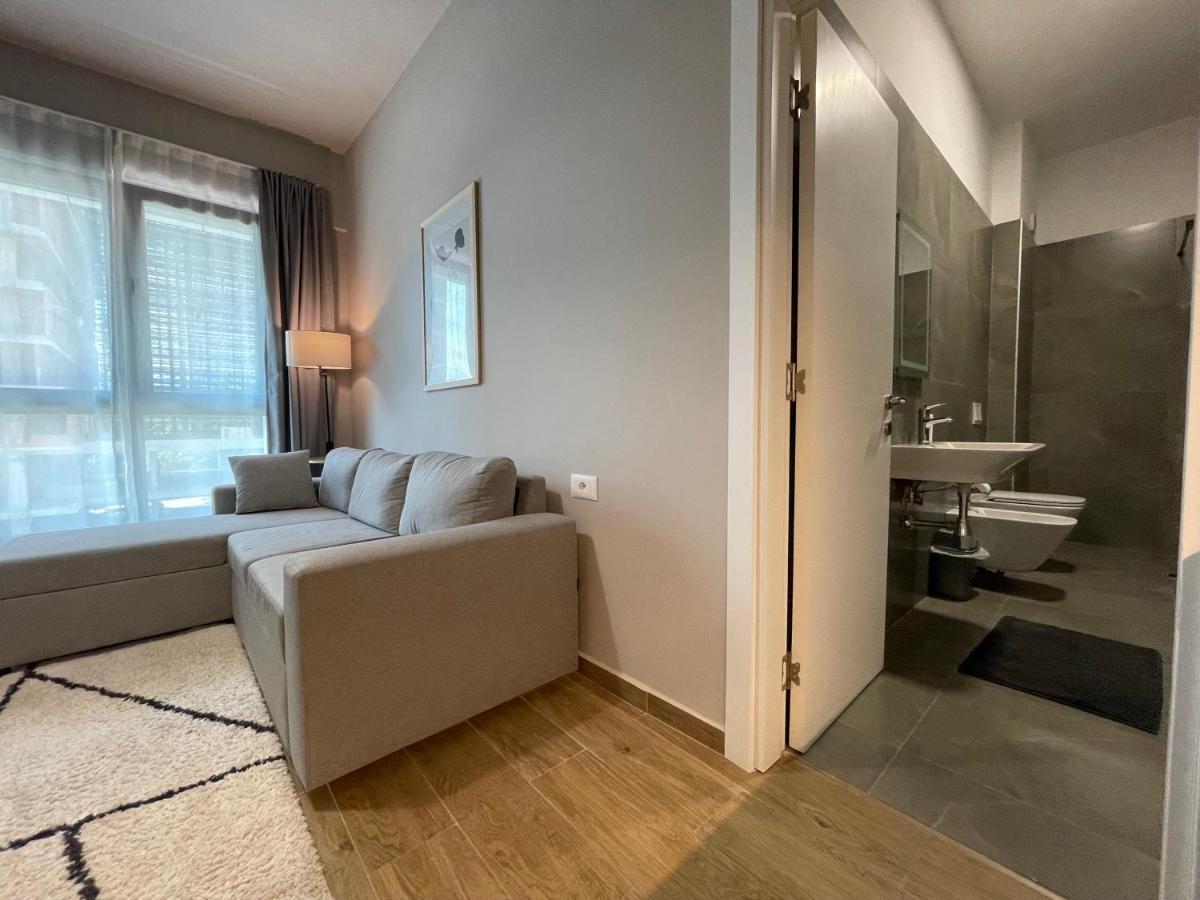 טיראנה Square 21 Apartments מראה חיצוני תמונה